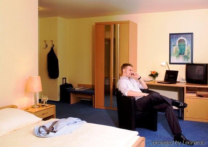 Parkhotel Ahrbergen Giesen Δωμάτιο φωτογραφία