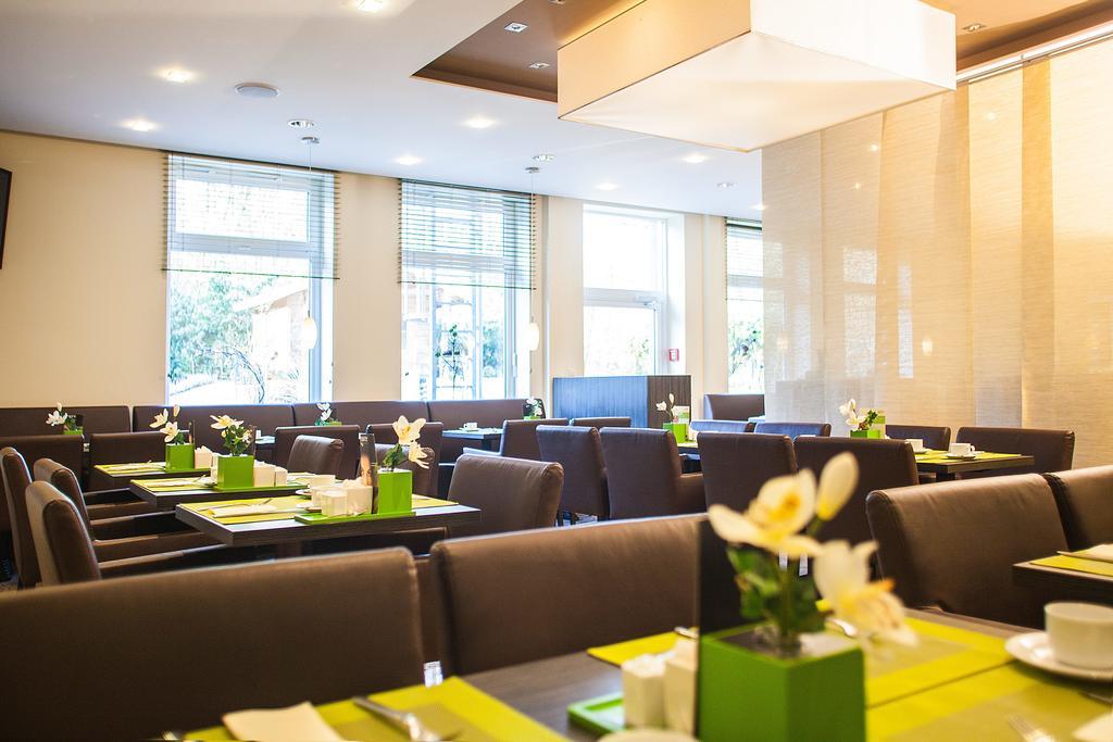 Parkhotel Ahrbergen Giesen Εξωτερικό φωτογραφία