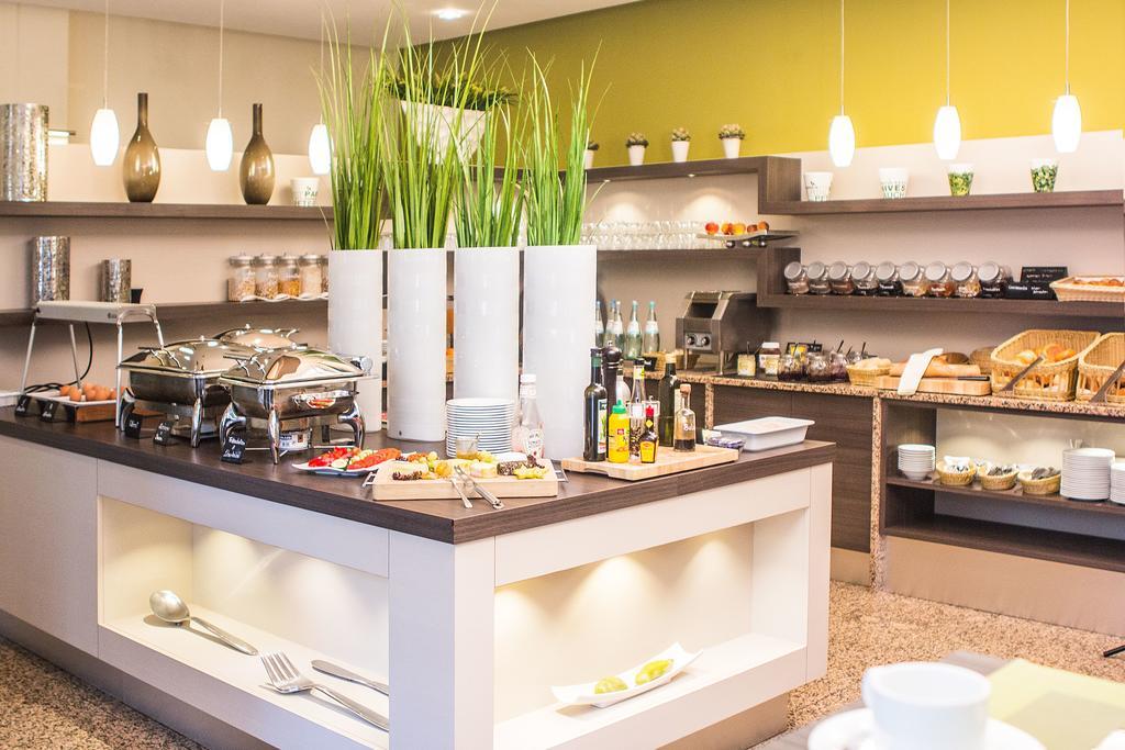 Parkhotel Ahrbergen Giesen Εξωτερικό φωτογραφία
