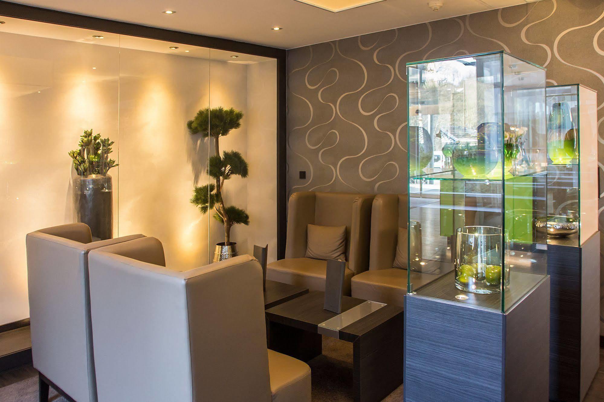 Parkhotel Ahrbergen Giesen Εξωτερικό φωτογραφία