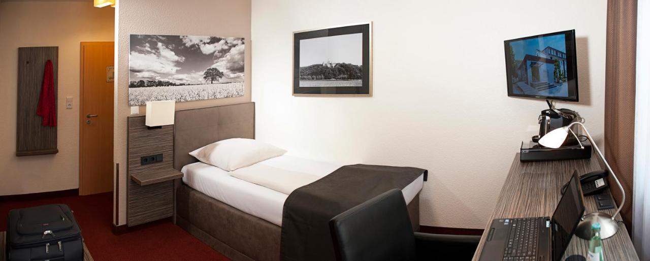 Parkhotel Ahrbergen Giesen Εξωτερικό φωτογραφία